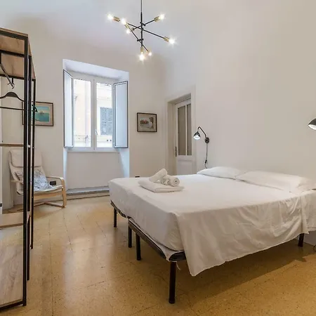 Termini Comfortable 4 Bedrooms アパート