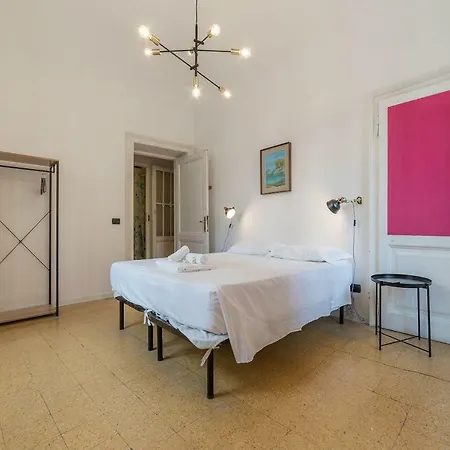 Termini Comfortable 4 Bedrooms