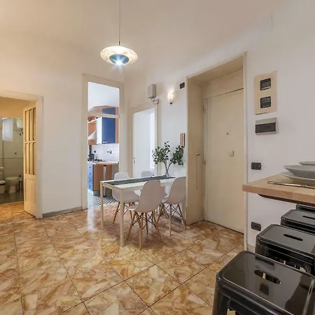 Appartement Termini Comfortable 4 Bedrooms *