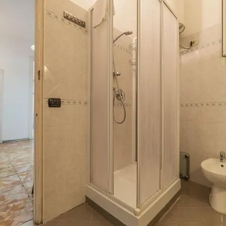 Termini Comfortable 4 Bedrooms Rome
